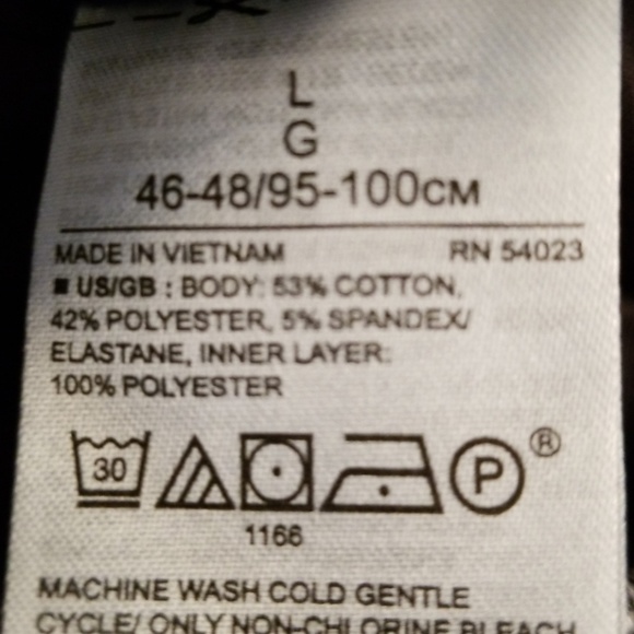 Banana Republic black and white bell sleeves - Picture 8 of 8